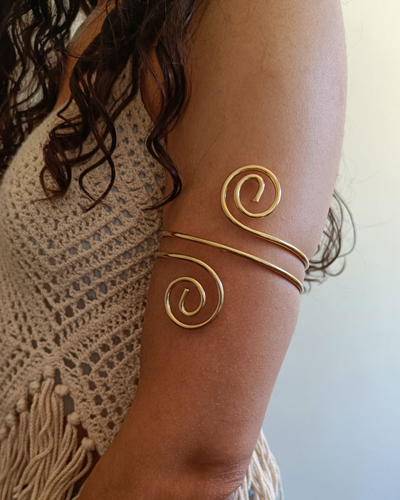 Bracelete Dourada em Aço Inoxidável sem Níquel | Bracelete Siobhan - Celtiana